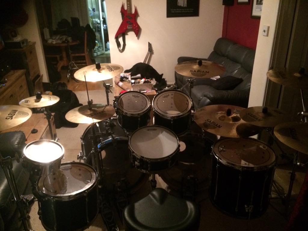 SteveHeard1's tweet photo. Finished wrapping my #Tama kit. #sabiancymbals #drumming #goosethenun #rock http://t.co/J10ysv1jxo