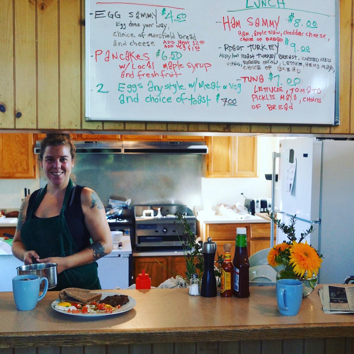 The Warren Airport restaurant has reopened! Meet Jessica, who is running our new "Glide Cafe" Thu-Sun from 8:00-2:00