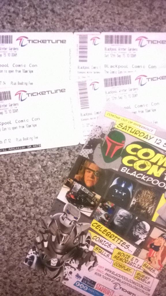 <a href="/TheOnlyDJQualls/">DJ Qualls</a> <a href="/thecomicconco/">Blackpool Comic Con</a> will see u there too cant wait.
