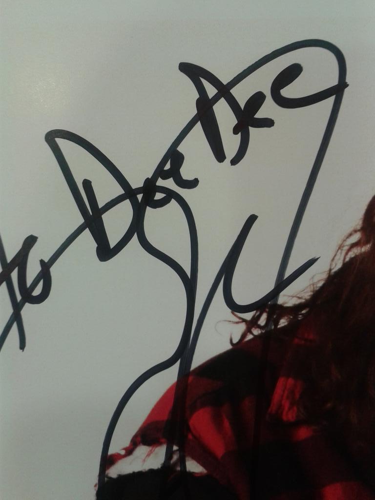 DeeCurran1's tweet photo. I now have to chance my name so @RealMickFoley can't appear to have got it wrong. #CallMeDeeDee http://t.co/VdtuCqLdQP