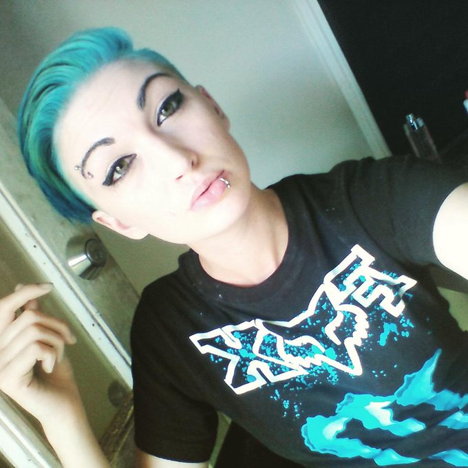 I love the blue hair. I love who I am becoming. http://t.co/15ACht1wHG