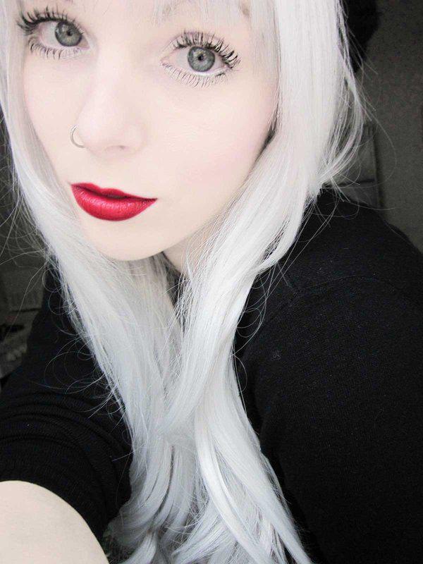 MastersWillow's tweet image. Me voy a dormir
Sus adoro.
Fav y mañana abro rol. #Nox♡♡♡