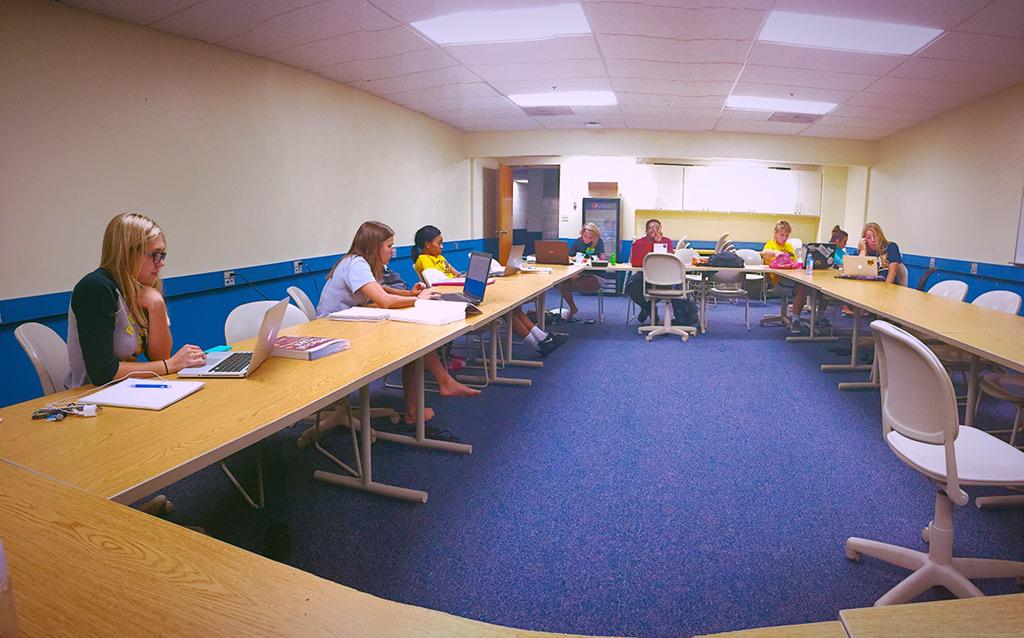 KentStCheer's tweet image. Look at all those smarty pants #StudyTables