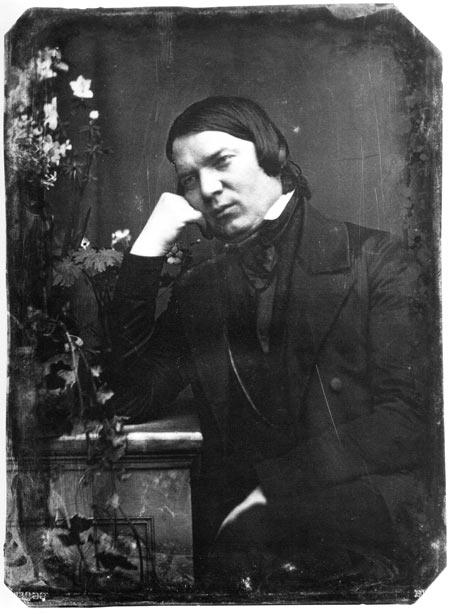 "Enviar luz al corazón del hombre, ese es el deber de un artista." Robert Schumann