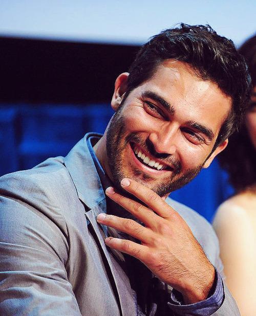 Happy birthday Tyler Hoechlin ILY 