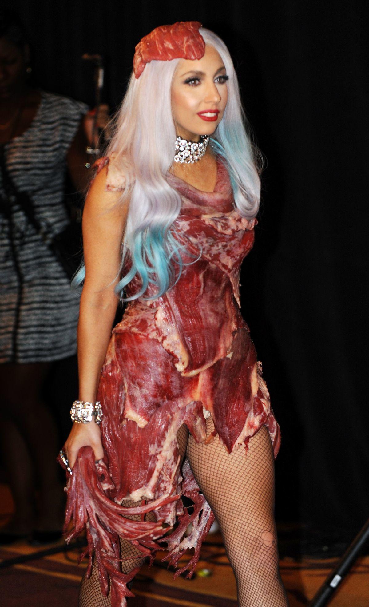 Lady gaga robe steak hotsell