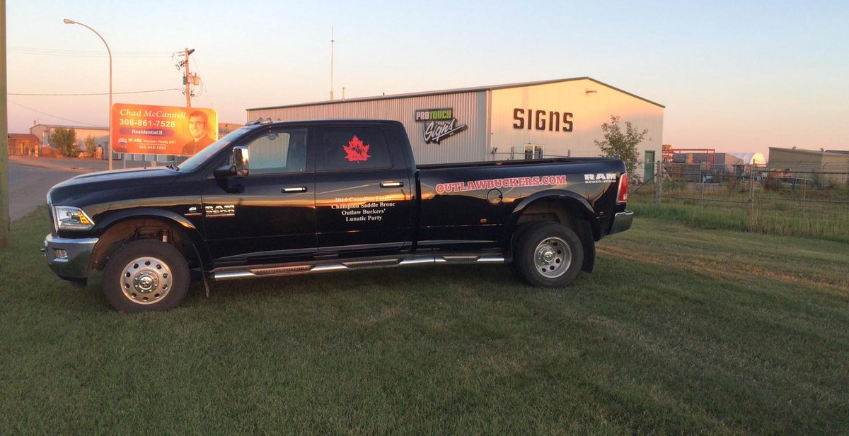 Openthegateboys's tweet photo. @outlawbuckers  truck looks good Keeter. #offtotherodeo http://t.co/hIuPsvMOob