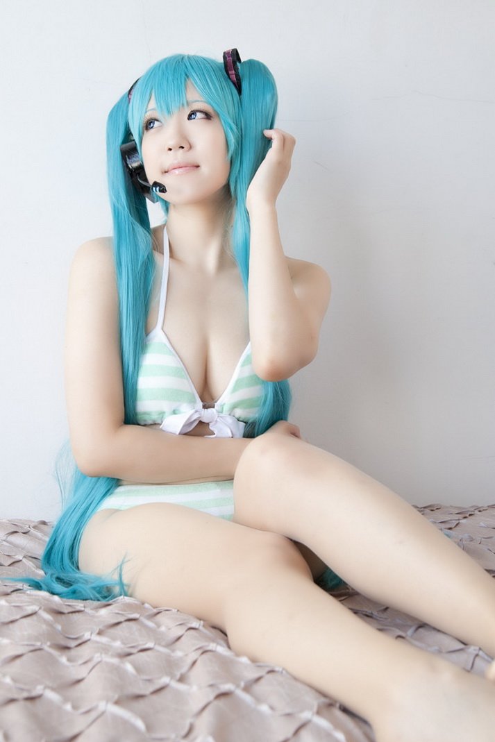 HotCosplay18's tweet photo. https://t.co/geTIWeJxSp