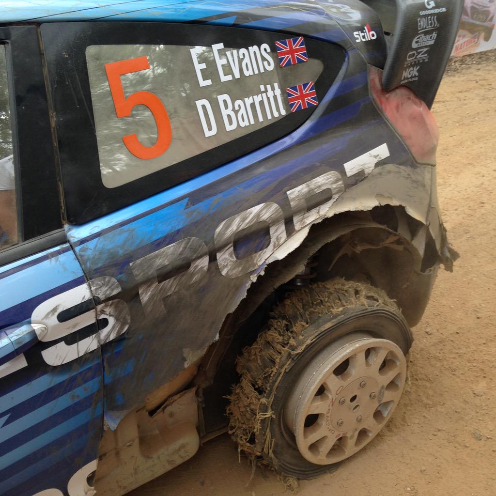 OfficialWRC's tweet photo. Left rear puncture for @ElfynEvans in SS4 after hitting a bank. #WRC #RallyAustralia http://t.co/UUjlxsSuLC