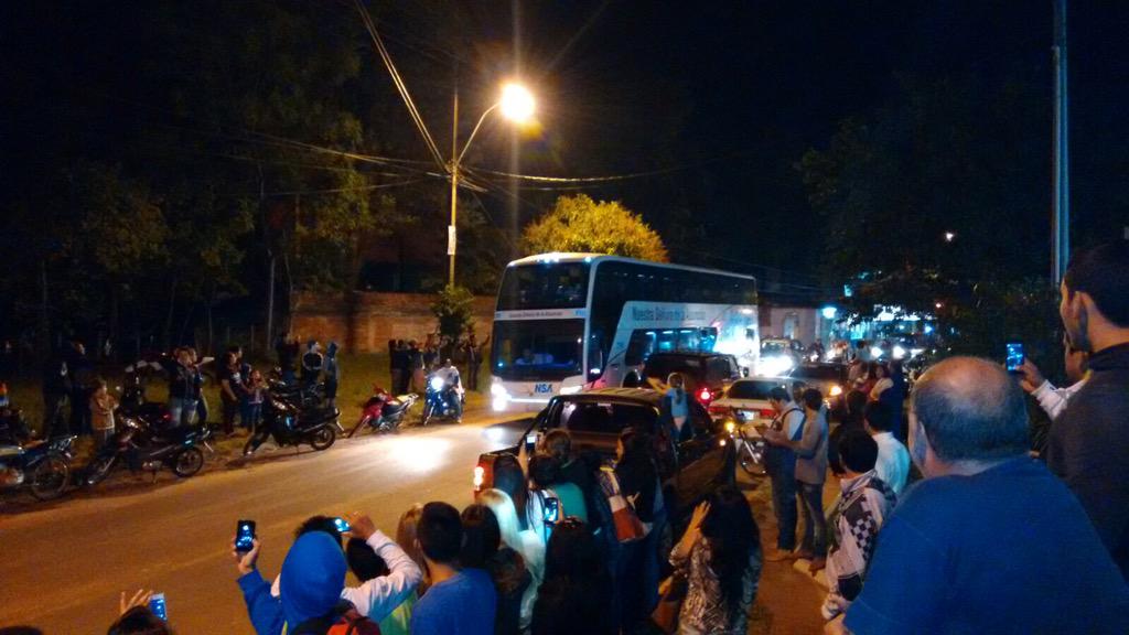 ¡Gran recibimiento decano en #Santaní! #SanPedroEsDeOlimpia #VamosOlimpia