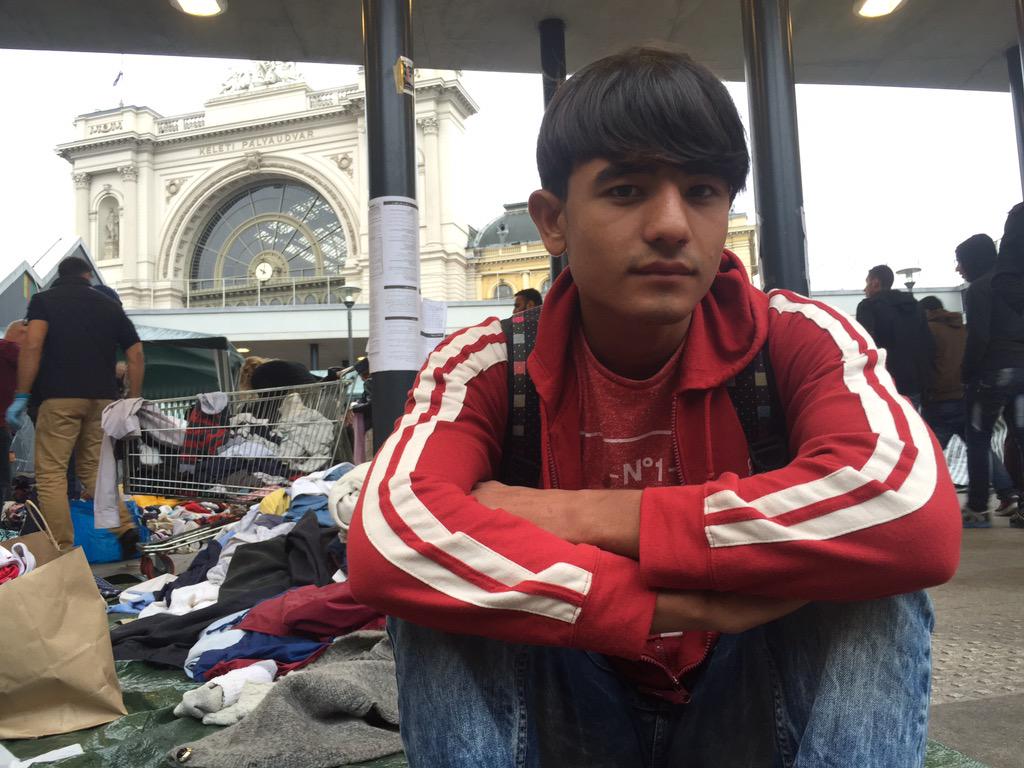 bouckap's tweet image. Ismail, 15, from Afghanistan. Walked 4 weeks across Iran, climbed 5 meter razor wire fence at Bulgaria. Now Budapest.