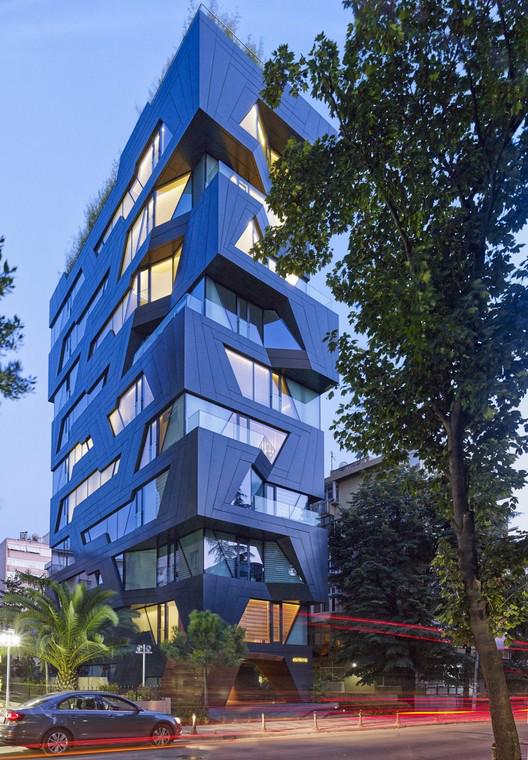 Apartman 18 / Aytac Architects bit.ly/1K1nQ59
