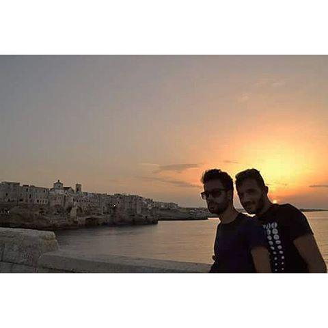oldcar_photo's tweet photo. @anto_deuche_89 ❤️👬 #boy #boys #beards #beard #bearded #instabeard #instaboy #instaguy #citroen #citroen2cv #citroe… http://t.co/ed3uJ473iR