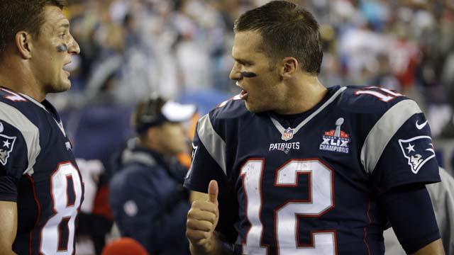 Brady leads defending champion Patriots to win in NFL season opener fxn.ws/1UKE0Tf