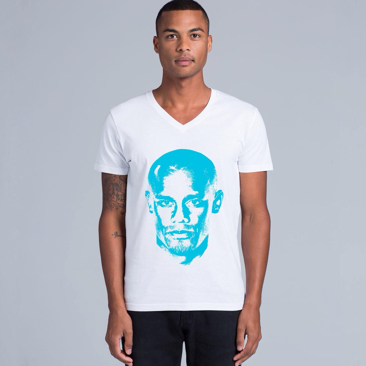 heroheadsTs's tweet photo. Vincent Kompany. #HEROHEADS http://t.co/inugNjC7Fa http://t.co/seg0VVgXjb