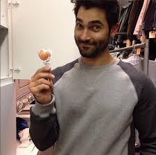 Happy Birthday Tyler Hoechlin))) 