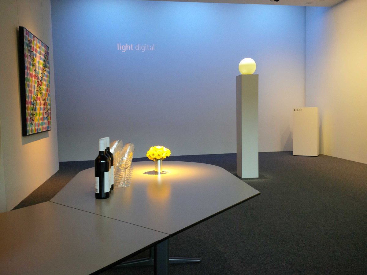 Martiniano1981's tweet photo. Wine&Cheese night with @GrimshawArch at @ERCO #lightdigital http://t.co/22JWX6HI7r