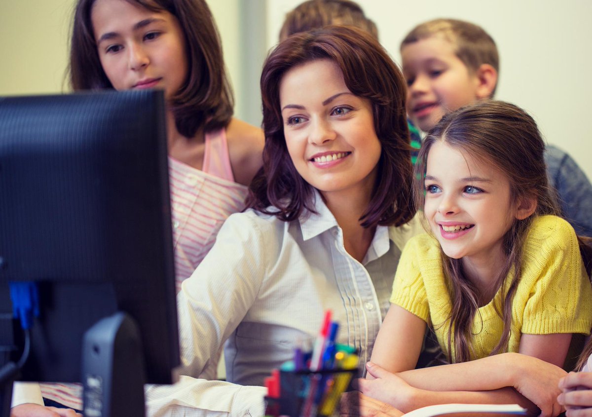 After a cool, free app to plan your kids activities, shopping &amp; more? Check out <a href="/CoziFamily/">Cozi</a>