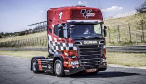 <a href="/ScaniaSpain/">Scania Hispania</a> presente en la <a href="/MotoGP/">MotoGP™🏁</a> con sus 26 Scania V8 fenadismerencarretera.com/scania-v8-moto…