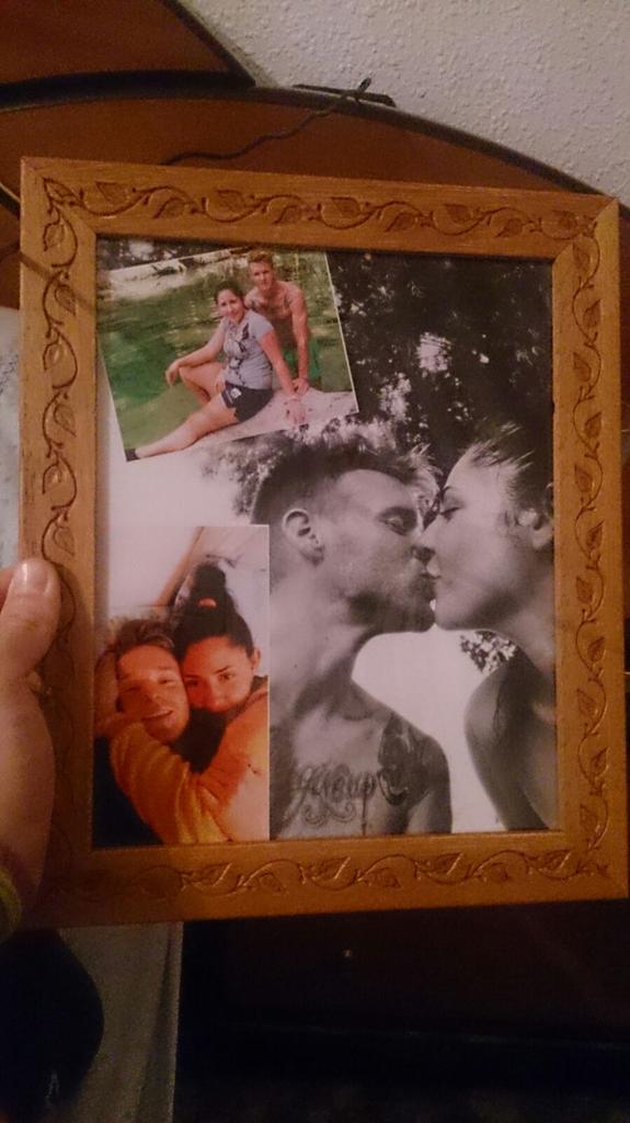 lpg_yala's tweet photo. Darle las gracias a mi novio por ese detalle que tubo y por todo lo que hace por mi eres una persona increíble tqm http://t.co/IDSclOey9h
