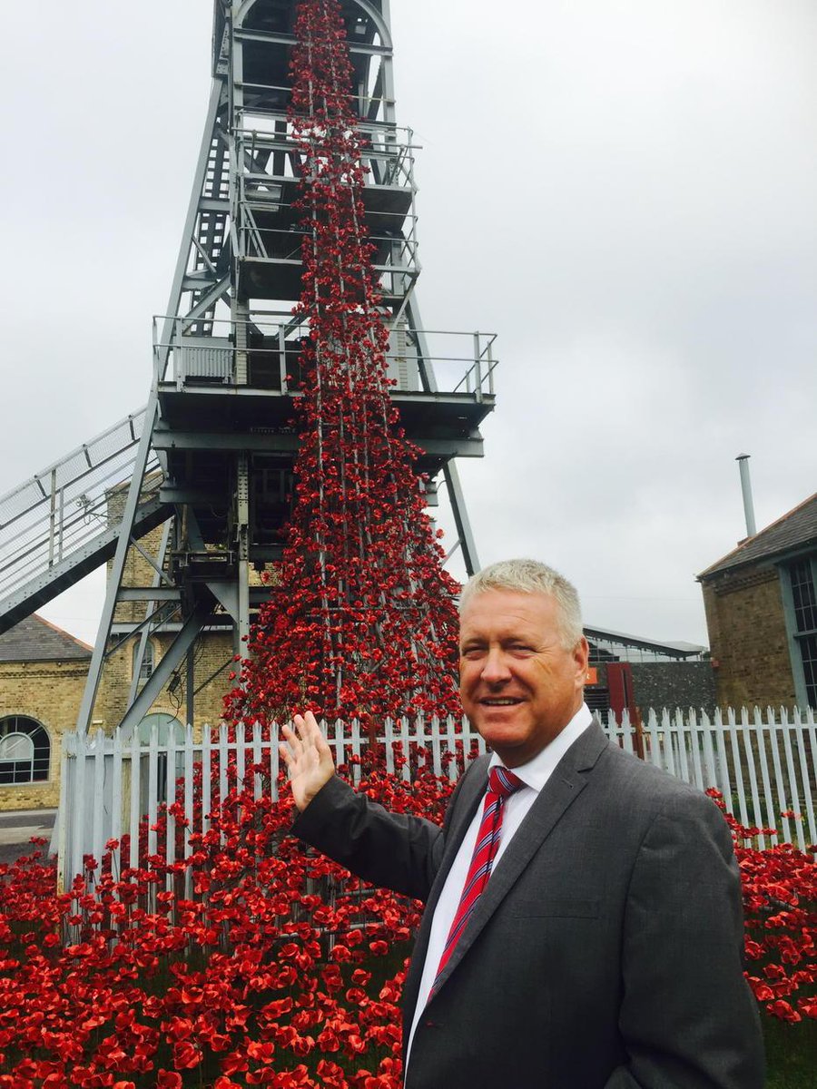 Fantastic to see the poppies of the weeping window cascading down from the pit wheel <a href="/Woodhorn/">Woodhorn Museum</a> don't miss this pls RT