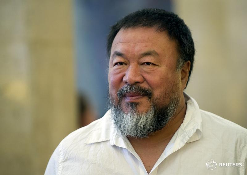 ContextNewsroom's tweet photo. Dissident Chinese artist Ai Weiwei urges UK to do more for #refugees http://t.co/hybsewDDaw #refugeescrisis http://t.co/P8j7oG4E8U