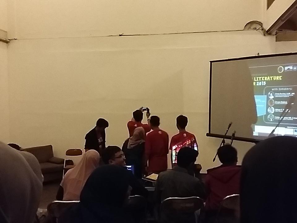 SEAUMY's tweet photo. We are making a video with Jogjavidgram @jogjavidgram http://t.co/3Y1LTQUsTV