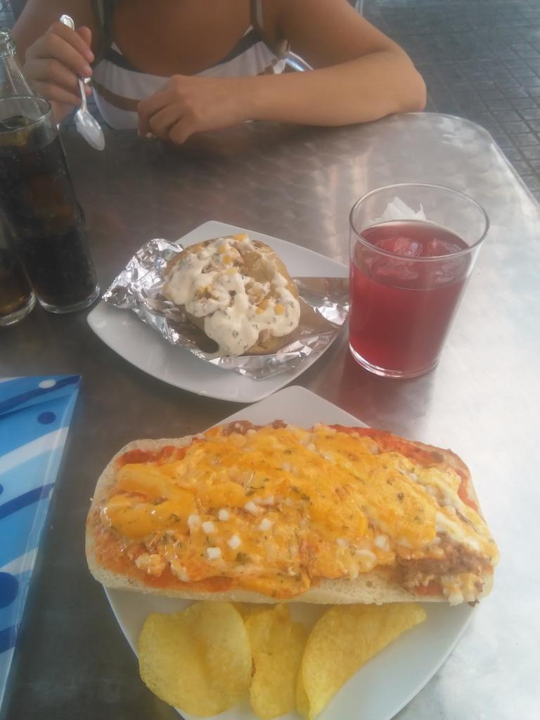 De tapitas por cordoba con mi niña <a href="/PozoPeke/">alycya</a> tkm