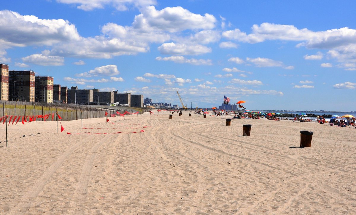USACE_NY's tweet photo. Restoration of Rockaway Beach includes a new boardwalk and a much wider beach. #rockawaybeach #USACE #HQUSACE http://t.co/phxyLNPTd6
