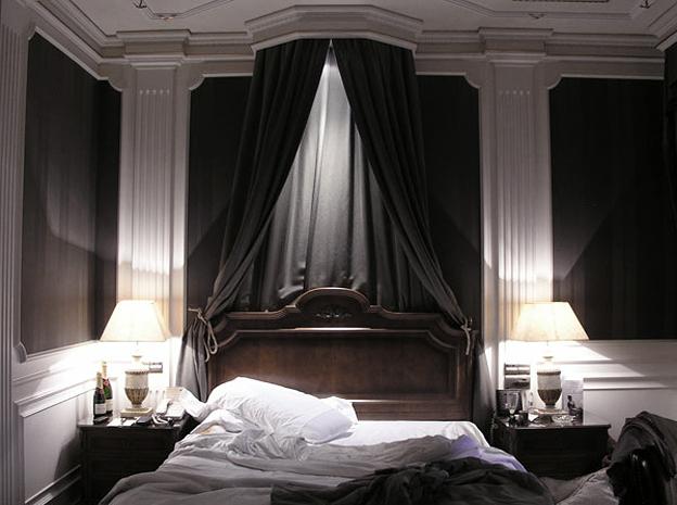 Paula_Anta's tweet photo. A descansar ¡#FelizViernes! FÉNIX, serie Journal de Hotel. http://t.co/BZylhMWOnS