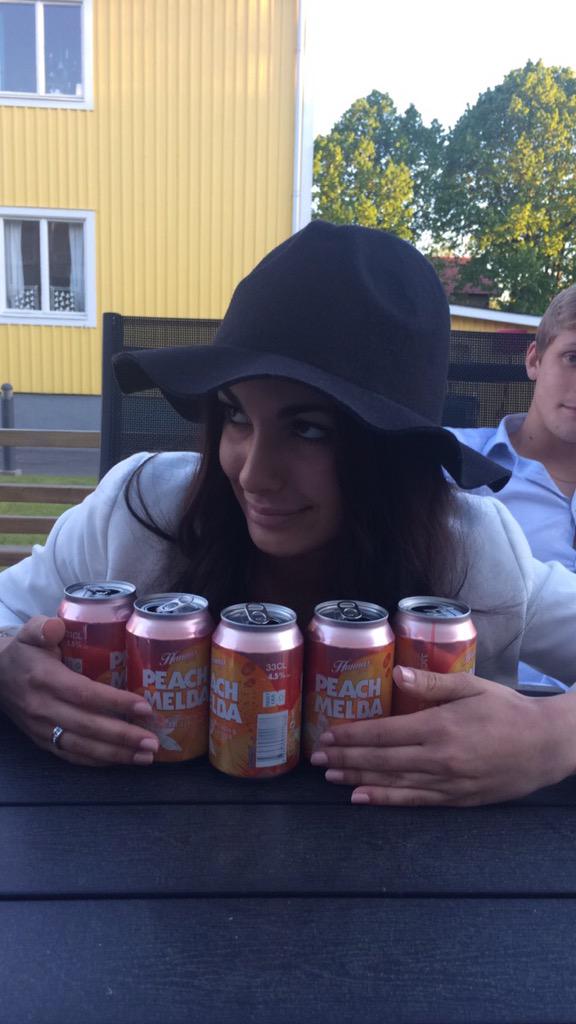 aamandalundgren's tweet photo. Grattis älskade du, idag är det din dag🎉 http://t.co/tZQBT4atnf