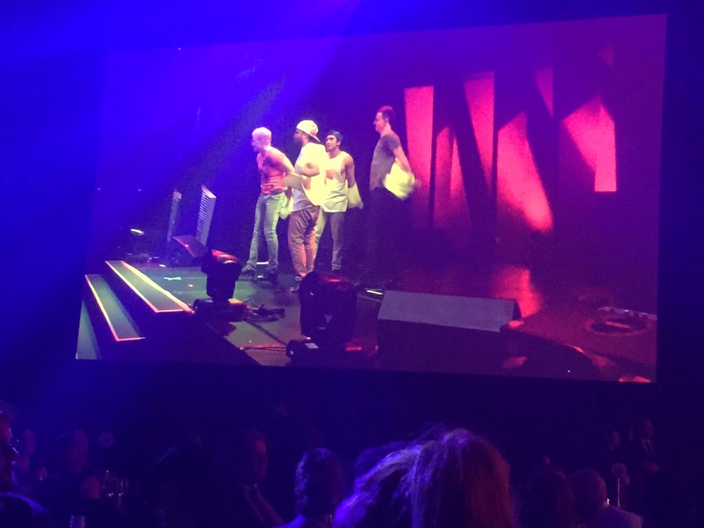 BlueDogTraining's tweet photo. Ripping off the Hi-Vis and we're off! #QTA2015 #TradiesOnStage #BlueDogTraining http://t.co/gJxlRndoz1