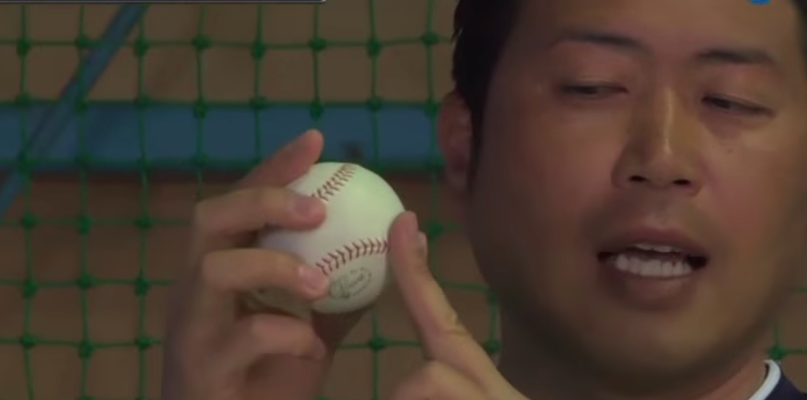 gowebaluvux's tweet photo. .【手の小さな子供でもうまく握れる】スピードの出る握りを伝授#野球動画▼https://t.co/OB7BDQGKeb https://t.co/HyQhz4MQuV