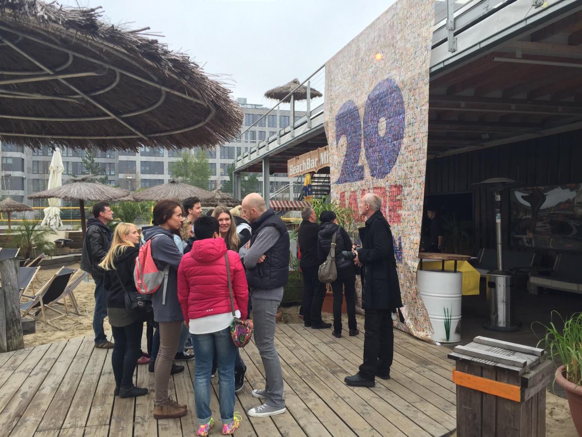 Die Feier läuft - auf geht's ..... #renafan