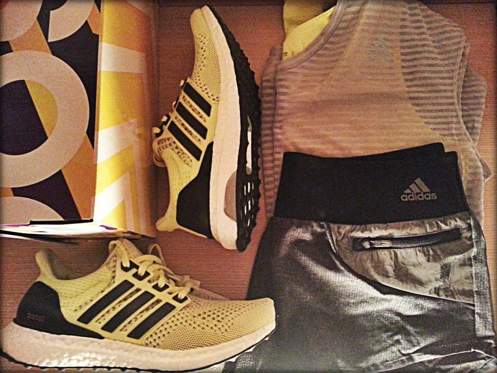 mllerunning's tweet photo. Ecco il new look 4 #cityrunners girls! #ultraboost #adidas #runbasemilano #energyrunning @runnersworldITA http://t.co/jtQlWiI38x