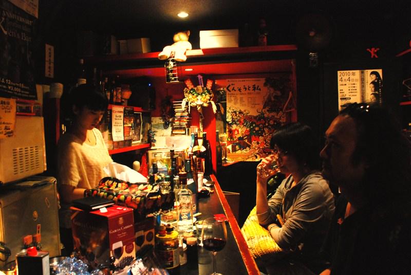 ab_japan's tweet image. Shinjuku Golden Gai is an awesome drinking district!
ambassadors-japan.com/en/ShinjukuGol…
#Japan #Tokyo #Shinjuku