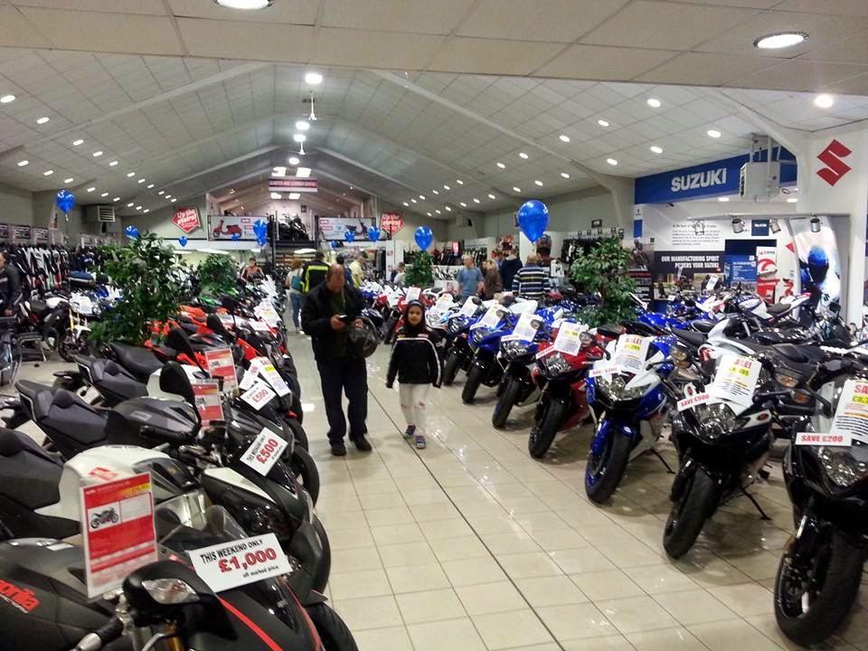 Mercury1712's tweet photo. Deals at Wheels this weekend. Get 20% discount on clothing and up to £1500 off bikes. 
http://t.co/i98tOhmpzo http://t.co/wZpBv9y7UM