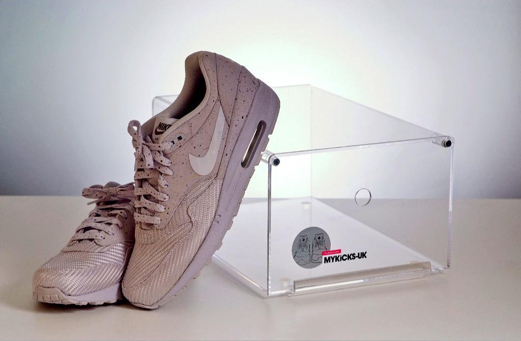 MyKicksUK's tweet photo. treat yourself today. Whilst stocks last.

http://t.co/pwgvXaTtGt #trainers #kicks #sneakerheads http://t.co/Rp9GpIONGy