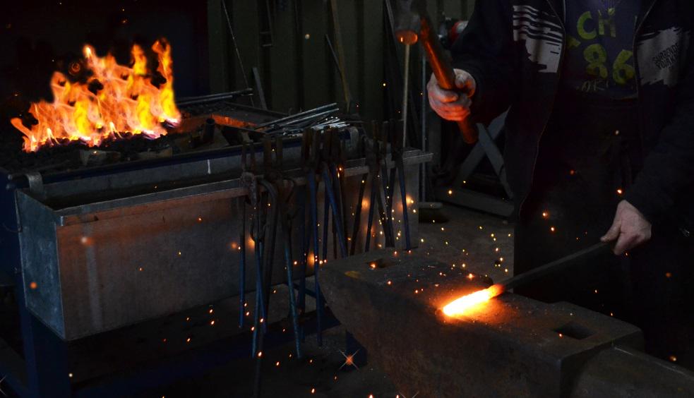 BC_MW's tweet photo. Feeling the Black Country pride! @BCechoes #metalwork #Revival http://t.co/PgzvwdLcuz