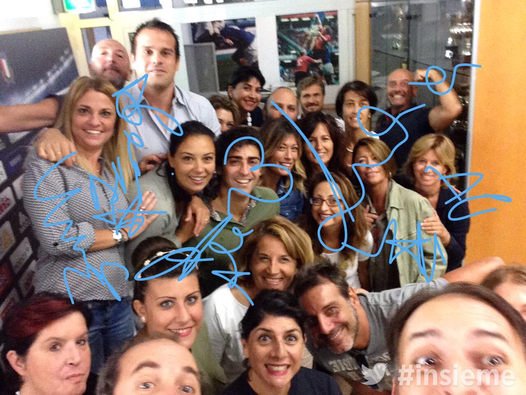 Federugby's tweet photo. #INSIEME! Union staff wishes the very best to #Italrugby on their #RWC2015 adventure! Forza Azzurri! #TwitterMirror http://t.co/pZXoOXkg5s