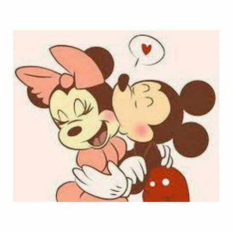 k_chitro's tweet photo. Mickey :* http://t.co/gbvwwb247O