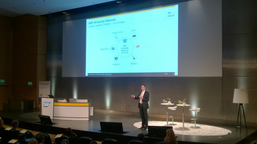 Babett Ruß tweet media
