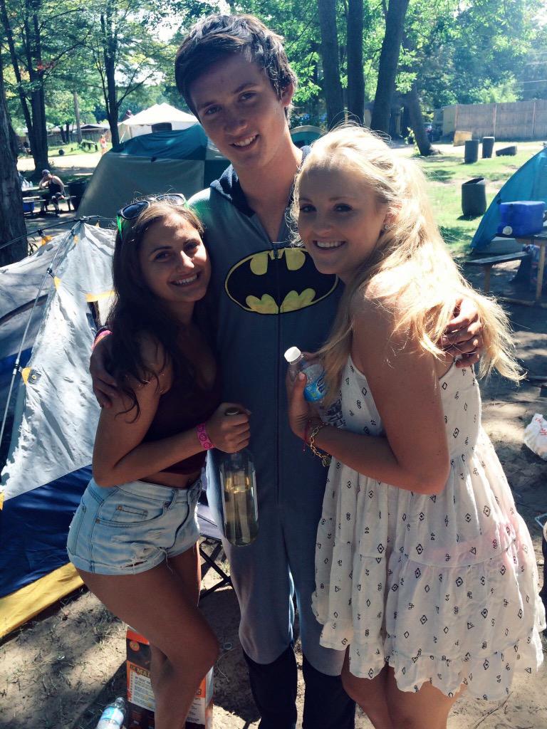 DylanGiles6's tweet photo. Happy birthday to the one and only smegle 👶🏻 @alyssachiovitti http://t.co/dsbPgBlmZ0