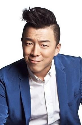 Sichen08's tweet photo. The famous comedian in China--Huang bo. http://t.co/ldyoMCb66w