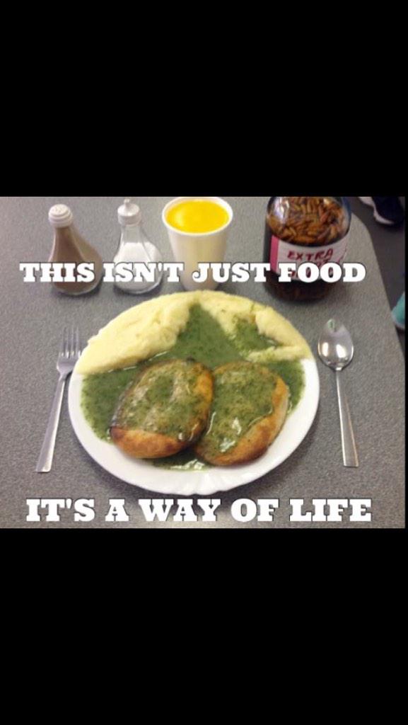 Mbrown96Moo's tweet photo. You know๐๐ #childhood #favdinner @ConnorLamoureux @scarlamoureux http://t.co/Uq9ID6N2p9