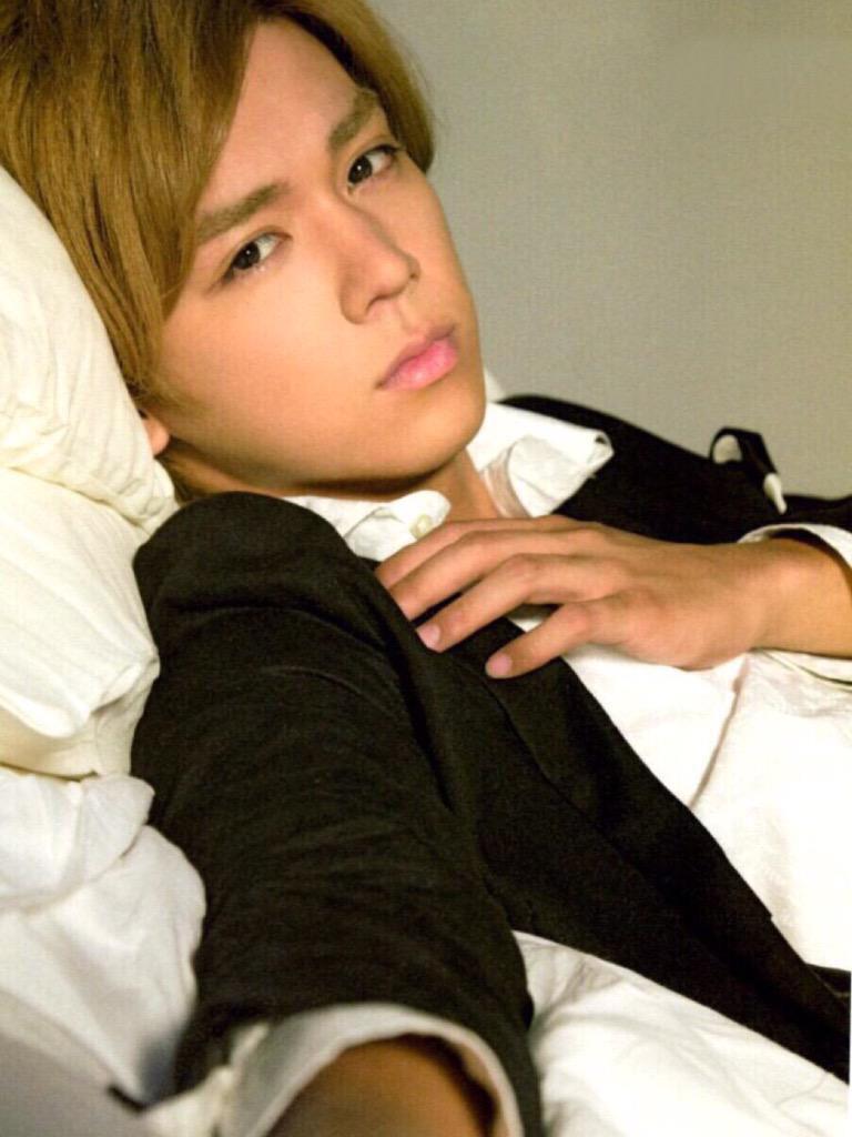 violet__hdtK's tweet photo. " 俺がお前を守るから "

キザな騎士樣と

  愛し合いましょう  。

完左  -   遊戯人

小

瀧

望

 必要無いだの  居場所が無いだの

 有るやろ  ？

御前 は 俺の腕ん中居れば善え念 http://t.co/ongzsw8v7f