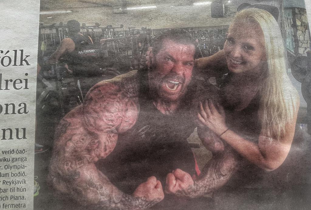 „Hæ, pabbi minn. Þetta er hann Rich, kallaðu hann bara Rikka hahhaha. Hvað er í matinn?“ #SextánKjúllar #Pabbasìn