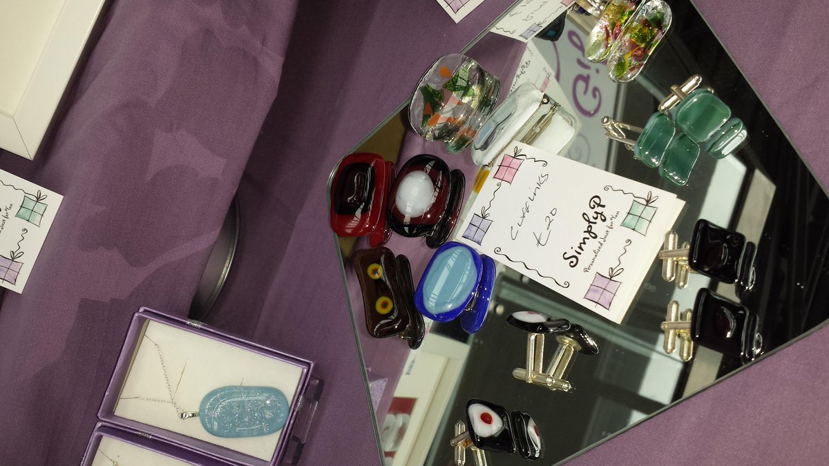 chqdublin's tweet image. Irish handmade glass art pictures &amp;amp; jewellery available from Simply P Glass @CHQMarket #Giftcentre