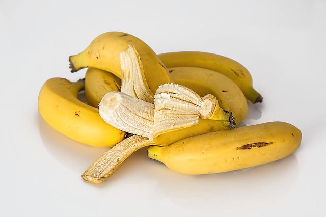 RecipApps's tweet photo. Banana-benefits, Fitting banana into your daily diet
http://t.co/EP4TZEr1gM http://t.co/79uve6KJSE