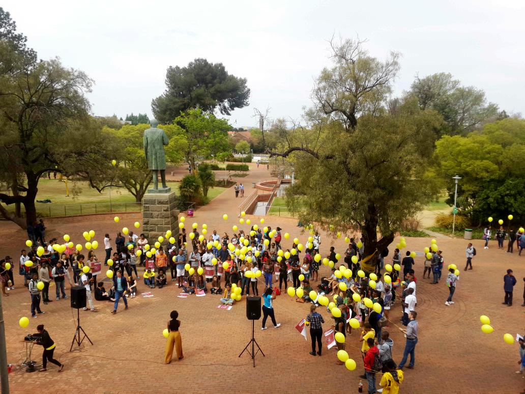 UFSweb's tweet photo. #ToSoon: Let us 'Keep Walking' in unity to pay our respect to those affected by suicide. #UFSGreatness @KovsieFM97 http://t.co/RQ018uZ8Mt
